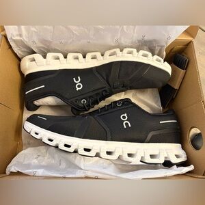 On Running Cloud 6 - BRAND NEW
